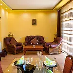 Ferienhaus Dinaya