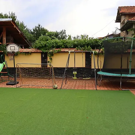 Dinaya Hébergement de vacances