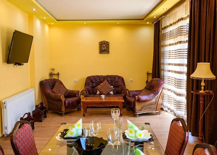 Case de vacanță Dinaya