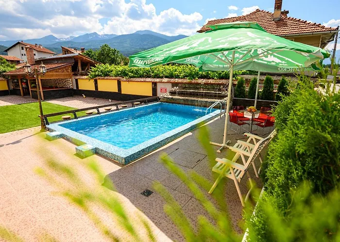 Dinaya Case de vacanță Dobriniște