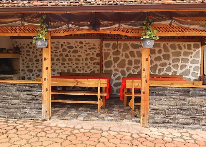 Dinaya Case de vacanță *